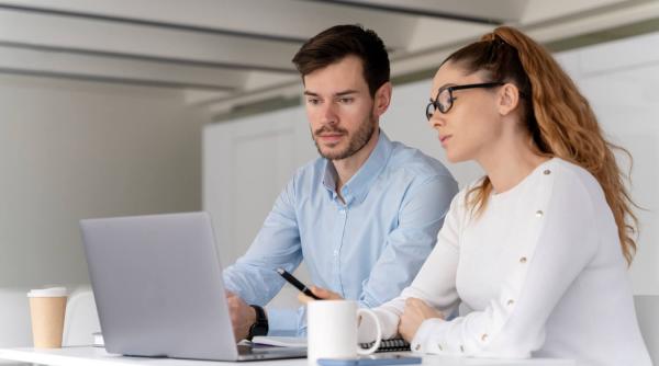 Gestionarea reținerilor salariale, simplificată cu un soft de payroll