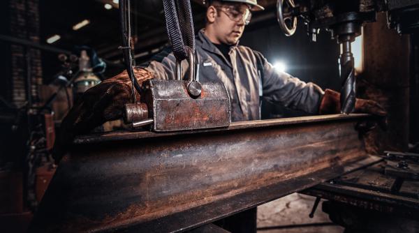 UE propune reducerea importurilor de oțel cu 15% din cauza tarifelor lui Trump