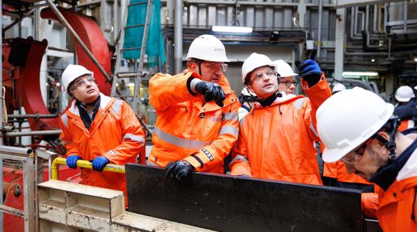 A început forajul în perimetrul Neptun Deep, în largul Mării Negre. Sebastian Burduja: Scriem istorie