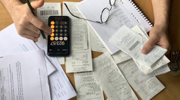 Zeci de mii de firme au datorii la stat. Negrescu descrie "tabloul sumbru al economiei românești"