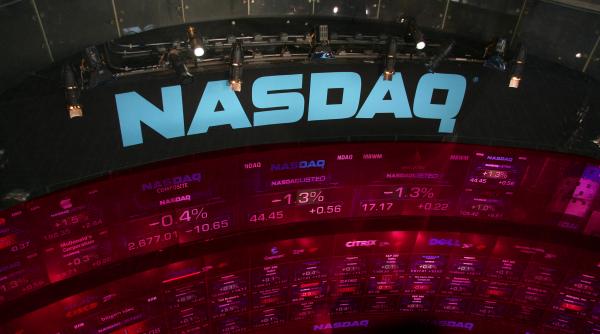 Bloomberg. Prăbușire istorică pe Wall Street: piețele pierd 2.500 de miliarde de dolari după tarifele anunțate de Donald Trump