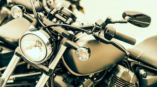 Grăbiți-vă, vin tarifele! Lumea dă năvală să cumpere motociclete Harley-Davidson de teama unui război vamal