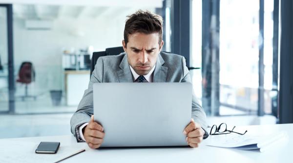 „Ai plătit prea mult impozit!”. Nouă țeapă pe email în numele ANAF