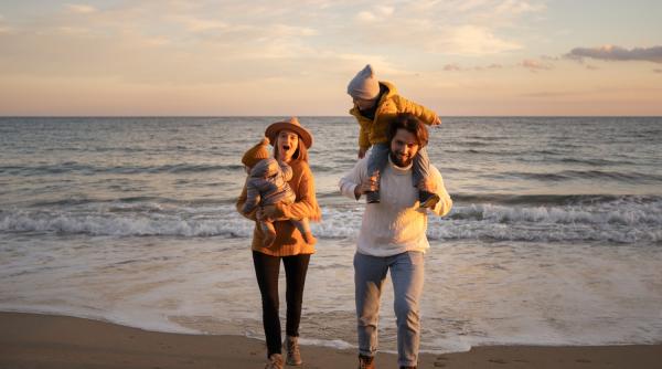 Bugetarii primesc 800 lei pentru vacanță. Cum funcționează noul sistem