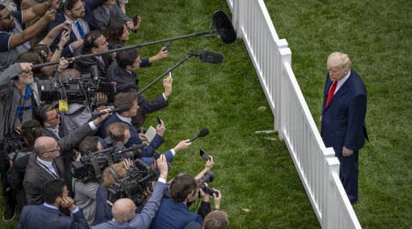 La 100 de zile de guvernare, Trump pierde încrederea americanilor