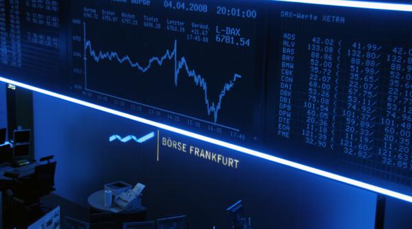 Dolarul își revine spectaculos! Aurul zboară, petrolul se clatină: ce urmează pe piețele globale?