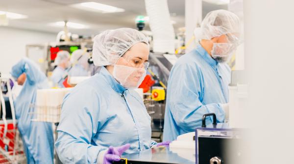 Tranzacție de aproape 4 miliarde dolari pe piața farmaceutică