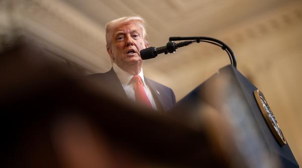 FT: Tarifele lui Trump aprind revolta în business-ul din SUA! „Gorila s-a trezit”