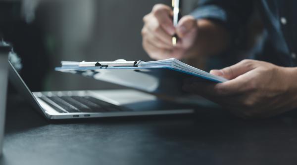 Declaraţia unică (Formularul 212). Cine o completează, termenul de depunere şi procedura de corectare (declaraţia rectificativă)