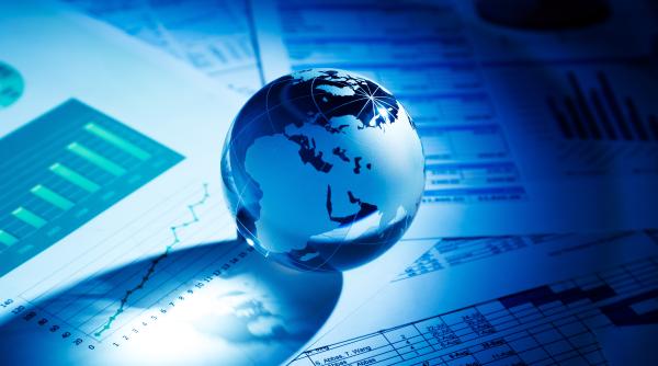 După retrogradarea ratingului SUA de către Moody's, investitorii privesc din nou spre Washington și Beijing