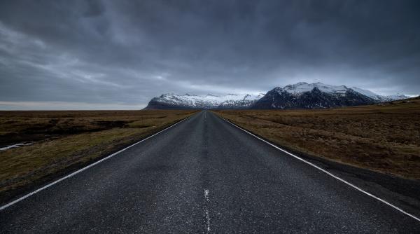 Două regiuni din România, printre cele cu rata cea mai scăzută de motorizare din UE