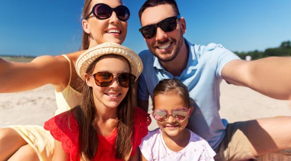 Românii preferă vacanțele în iunie: tarife mai mici, aglomerație redusă și oferte atractive