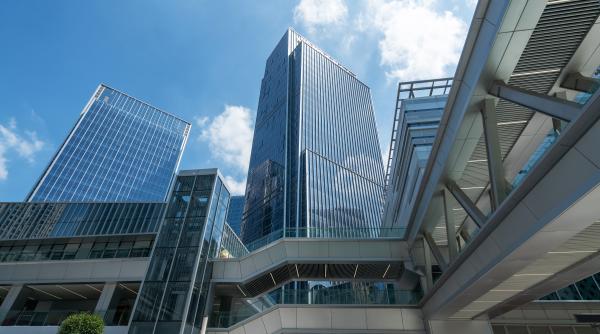 De ce întârzie UE noile reguli pentru bănci. Incertitudini din SUA și presiuni din industrie