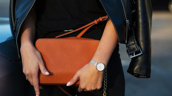 Accesorii și alte cadouri adorate de femei cu un stil personal bine definit