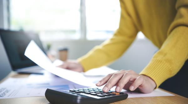 Creștere ușoară a ratei creditelor neperformante în primul trimestru din 2025