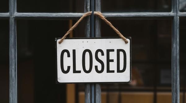 Peste 6500 de firme și-au suspendat activitatea în primele 4 luni ale anului