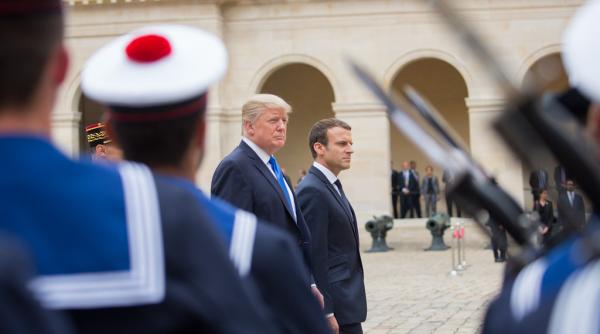 Macron: E o aberație să ceri mai mult pentru apărare și să declanșezi un război comercial între aliați