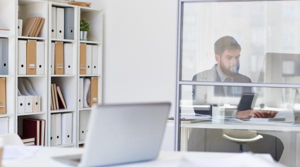 Negrescu: Bugetarii ar trebui să primească un singur spor. Care este acesta