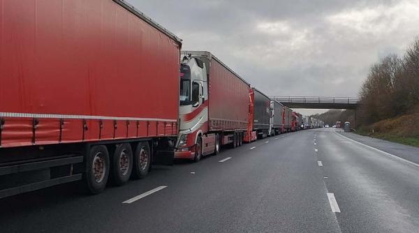 Transport rutier: noi controale și amenzi pentru nerespectarea greutății admise