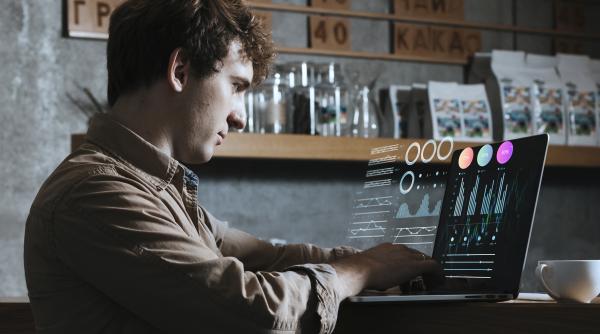 Granturi de până la 80%! Statul dublează sprijinul pentru firmele digitale