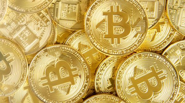 Bitcoin a atins un nou maxim istoric, impulsionat de administrația Trump și investitorii instituționali