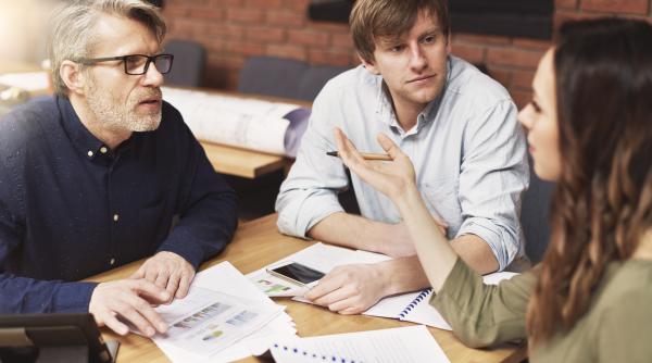 Auditurile financiare, scuturate din temelii: amenzi uriașe și reguli noi pentru toți auditorii