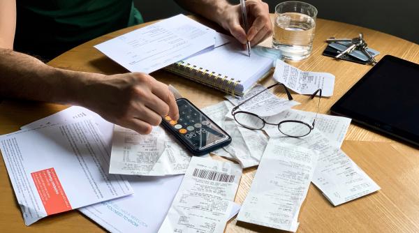 După lovitura fiscală dată consumului și investițiilor, vine rândul proprietăților