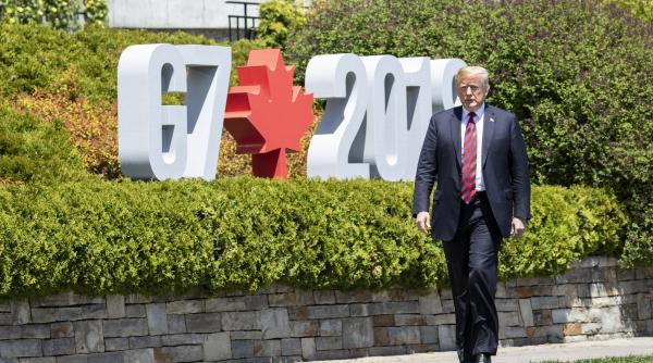 Trump lovește din nou: Tarife vamale între 10% și 50% intră în vigoare pentru zeci de parteneri comerciali