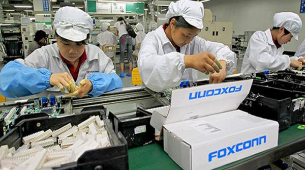 Moment istoric pentru Foxconn. Compania taiwaneză face mai mulți bani din AI decât din Apple