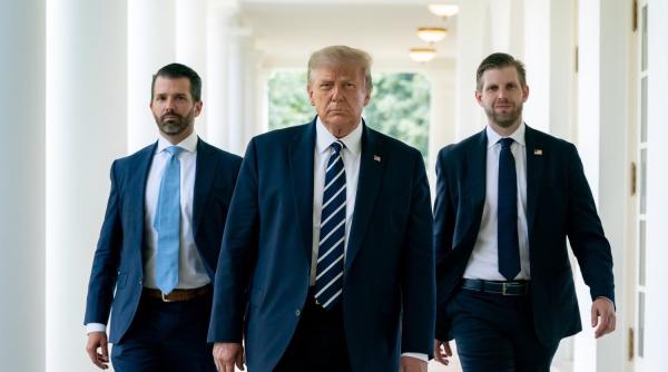 Cum a transformat familia Trump Casa Albă într-o mașină de făcut bani