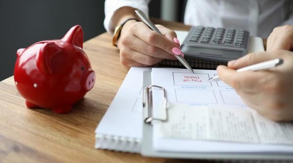 Cum poți beneficia de anularea penalităților și dobânzilor la datorii către stat