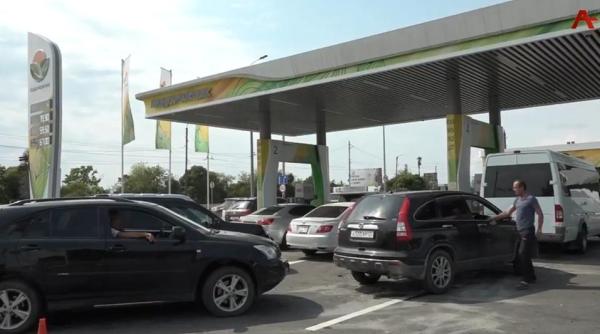 Criză de carburanți fără precedent în Rusia. Prețurile cresc după prăbușirea ofertei bursiere