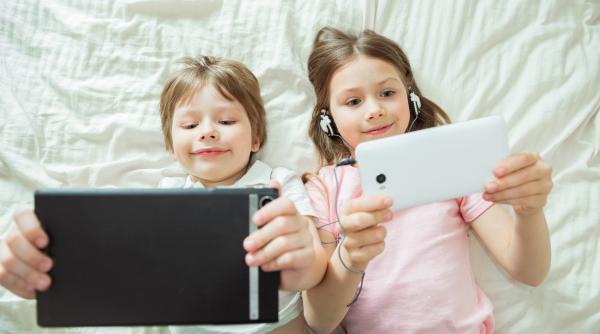 De azi ai mai mult control pe internet: ce aduce noul regulament european (DSA)