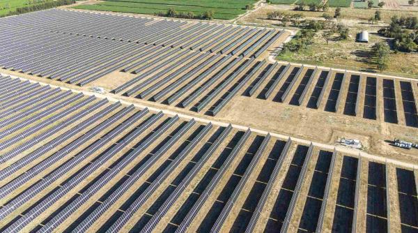 ANAF confiscă 6.000 de panouri solare și 1,3 milioane de lei în dosarul RICHRBT. Cazul ajunge la Parchetul General