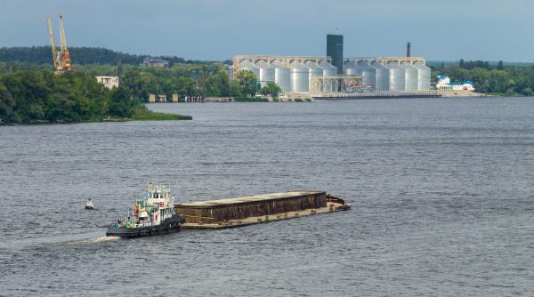 Dunărea, viitoarea „autostradă albastră” a Europei: România și Austria propun o nouă eră a transportului fluvial