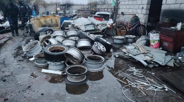 „Mafia gunoaielor” din Dâmbovița, lovită de Garda de Mediu: amenzi uriașe și dosar penal