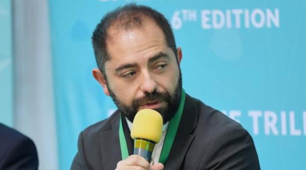 Radu Burnete: „În 15-20 de ani putem fi la fel de bogați ca țările Europei Centrale. Ne trebuie o economie inovatoare și o armată puternică”