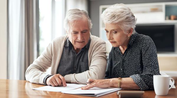 Ce se schimbă în 2026 pentru pensionari și persoanele întreținute la plata CASS