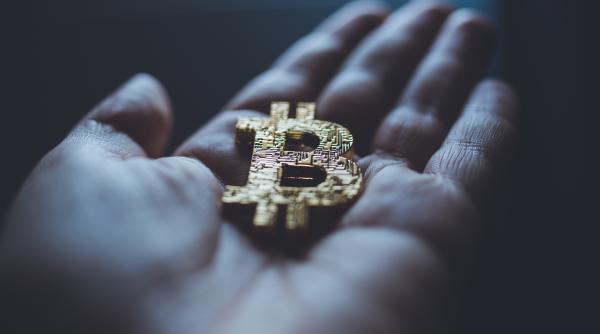 Bitcoin se prăbușește! Investitorii intră pe pierdere și apare cel mai negru scenariu din 2025