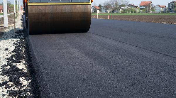 Cine mai ia sporul de 40% la salariu. Reguli speciale pentru aleşii locali