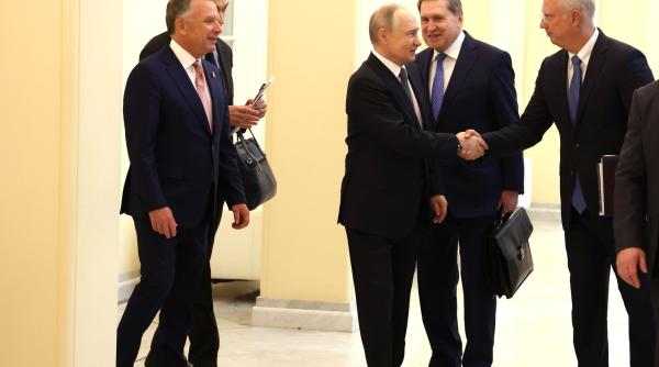 Dezvăluire Bloomberg: Convorbirile secrete care au modelat planul pentru Ucraina