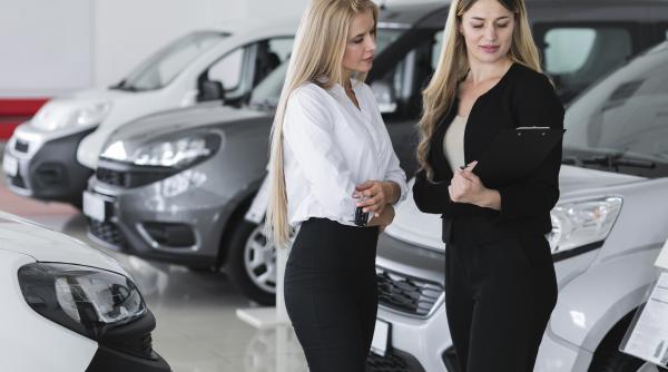 Înmatriculările auto cresc puternic în noiembrie. Piața revine pe plus, iar modelele electrice accelerează cu 114%