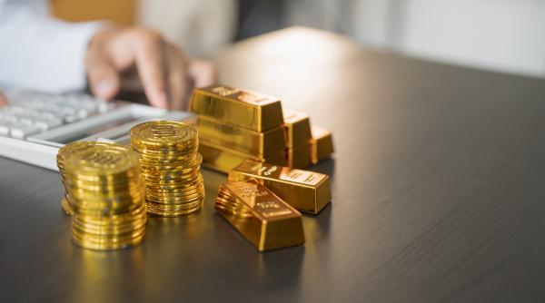 Preţul aurului a crescut cu 60% de la începutul anului. Ce urmează în 2026