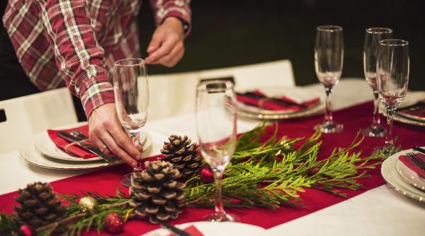 Care europeni vor plăti cel mai mult pentru masa de Crăciun