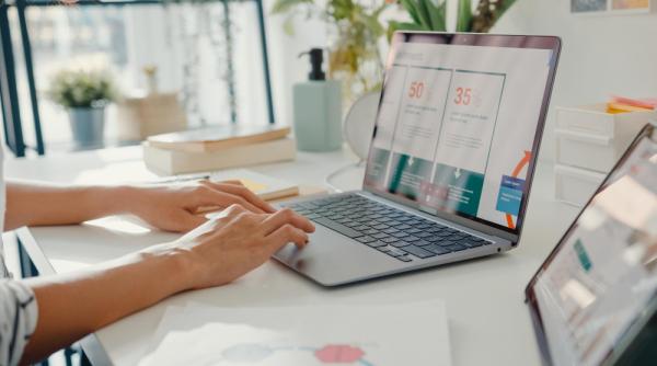 Cum poți câștiga timp folosind gratuit o platformă de content marketing