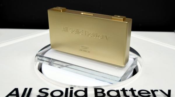 Argintul devine metal strategic pentru bateriile auto