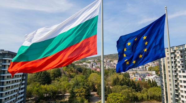 Bulgaria intră în zona euro, România rămâne pe margine