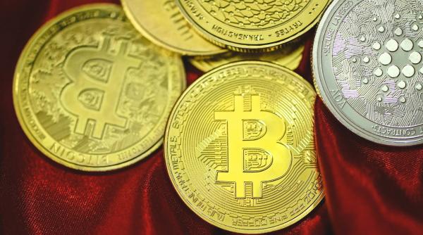 Bitcoin reîncepe să crească. Ce urmează - Analiză