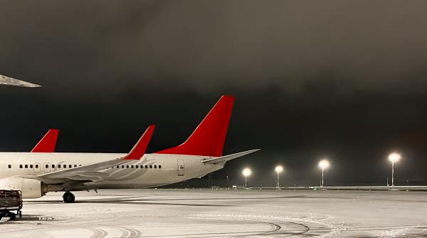Zboruri anulate, miercuri, pe aeroporturile din Paris, din cauza ninsorii anunţate