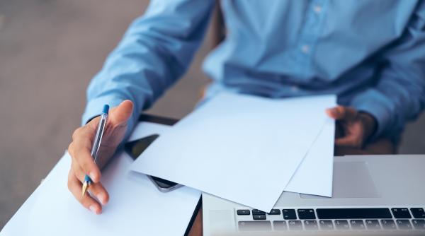 Ce riști dacă apari pe lista datornicilor. Implicațiile proiectului privind publicarea datoriilor fiscale